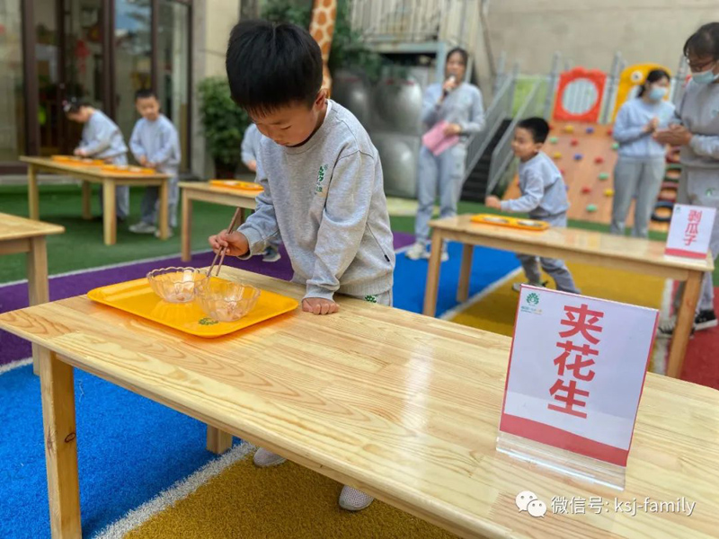 河南信阳罗山跨世纪幼儿园：“生活小能手，自理我棒”自理能力大比拼